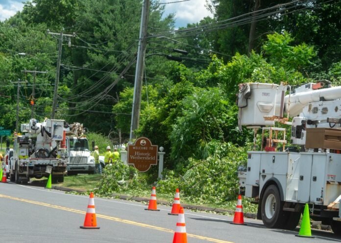 Thousands without power after severe thunderstorms rip through CT