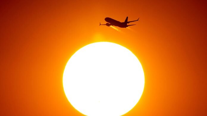 How hot is too hot to fly? Why high temps sometimes ground flights